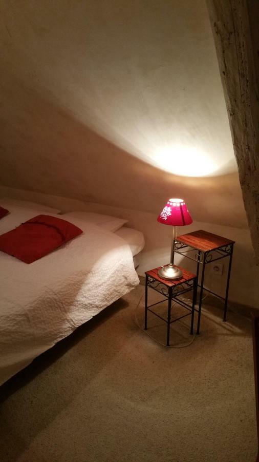 Chambres Touristiques La Cour Des Hotes オベルネ エクステリア 写真